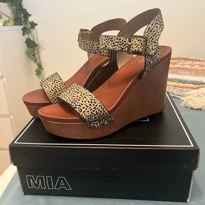 NEW - Platform summer sandal